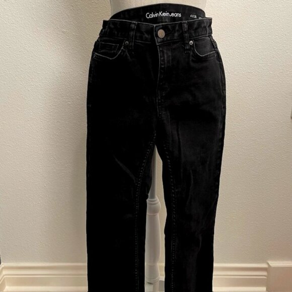 Calvin Klein Jeans Ultimate Skinny Jeans in Black - Picture 1 of 9
